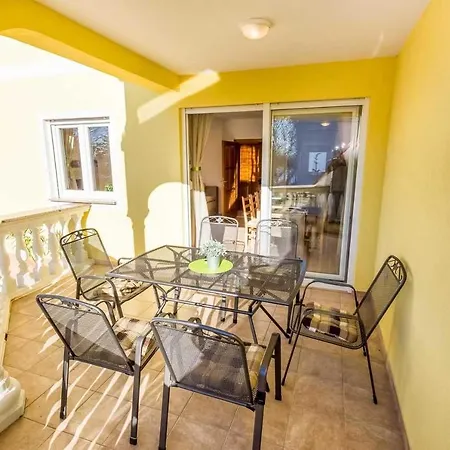 Villa Vila Chiara 1, 2