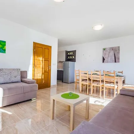 Vila Chiara 1, 2 Villa *